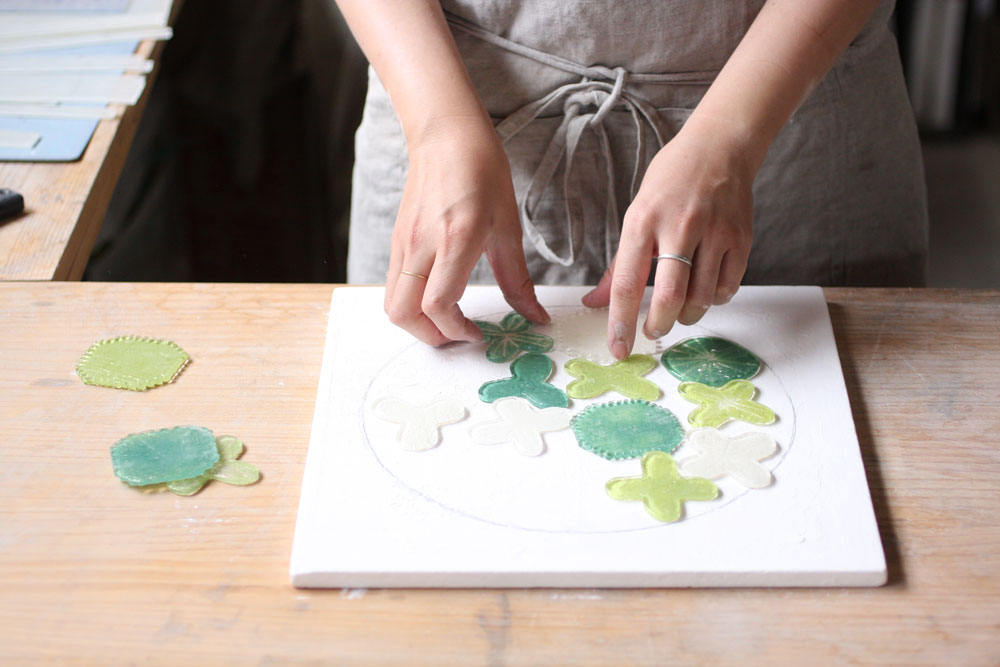 Siesta Blog | 【八木麻子ガラス展】人気のお皿はこんな風に作られてい 